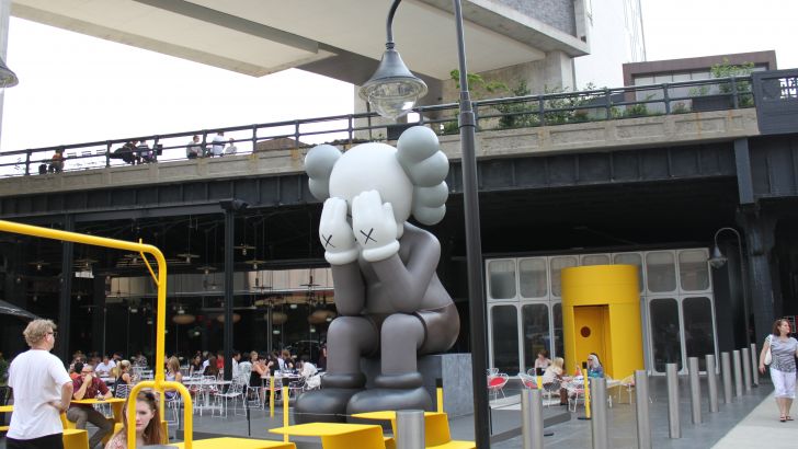 格安大得価 ヤフオク! - KAWS/カウズ “ THE STANDARD HOTEL